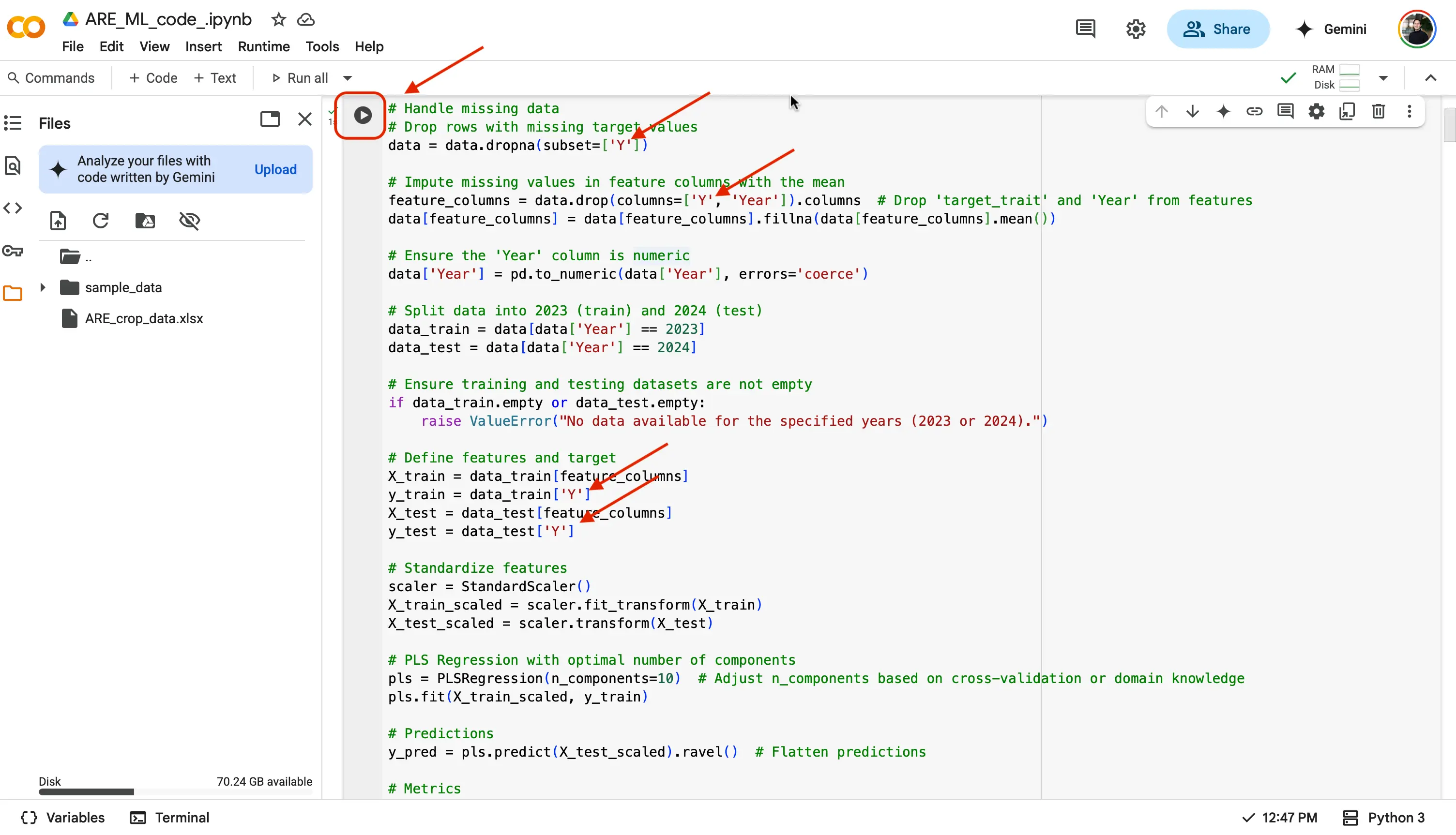 Showing where the Play button is to run the code 